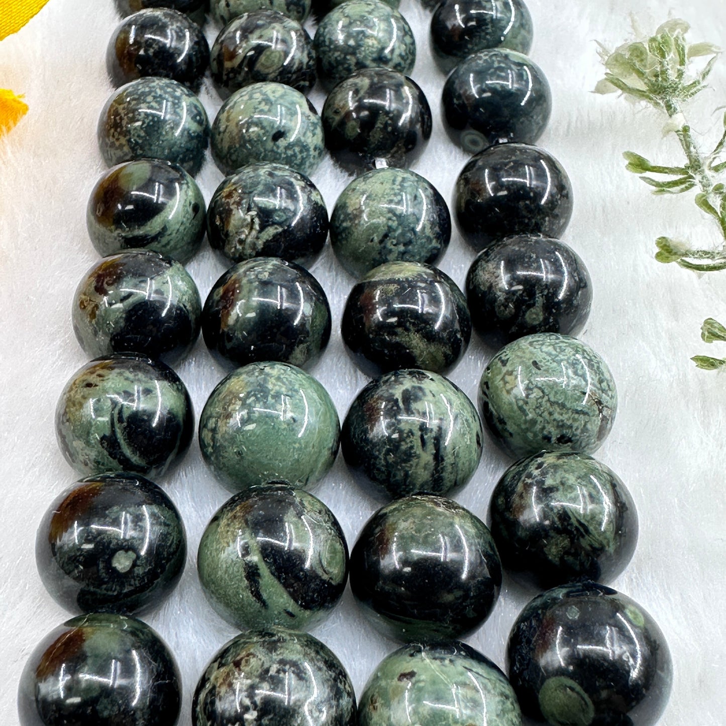 KEVI-DIY-【12 MM】Natural Crystal Beads (1 Strand about 32PCS)