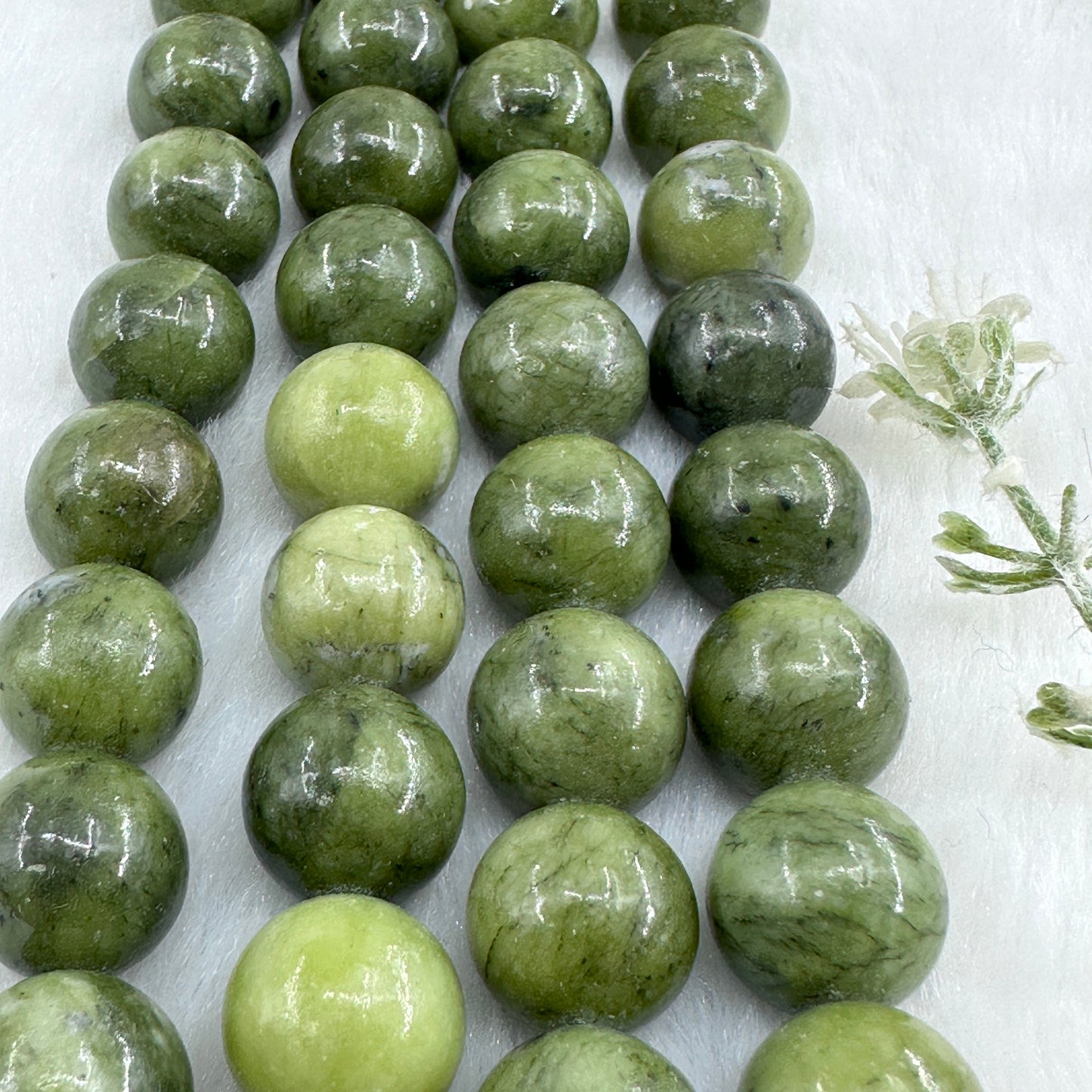 KEVI-DIY-【12 MM】Natural Crystal Beads (1 Strand about 32PCS)