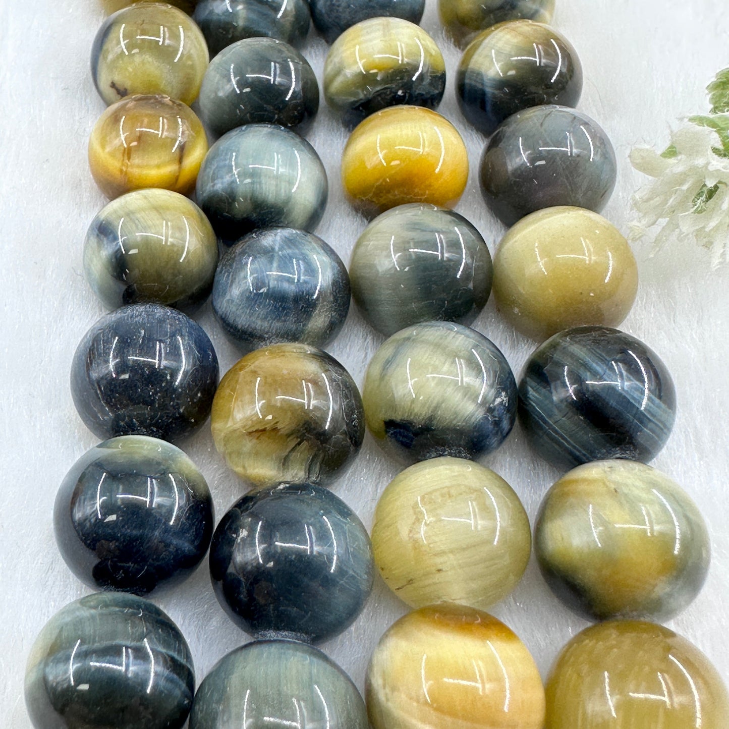 KEVI-DIY-【12 MM】Natural Crystal Beads (1 Strand about 32PCS)